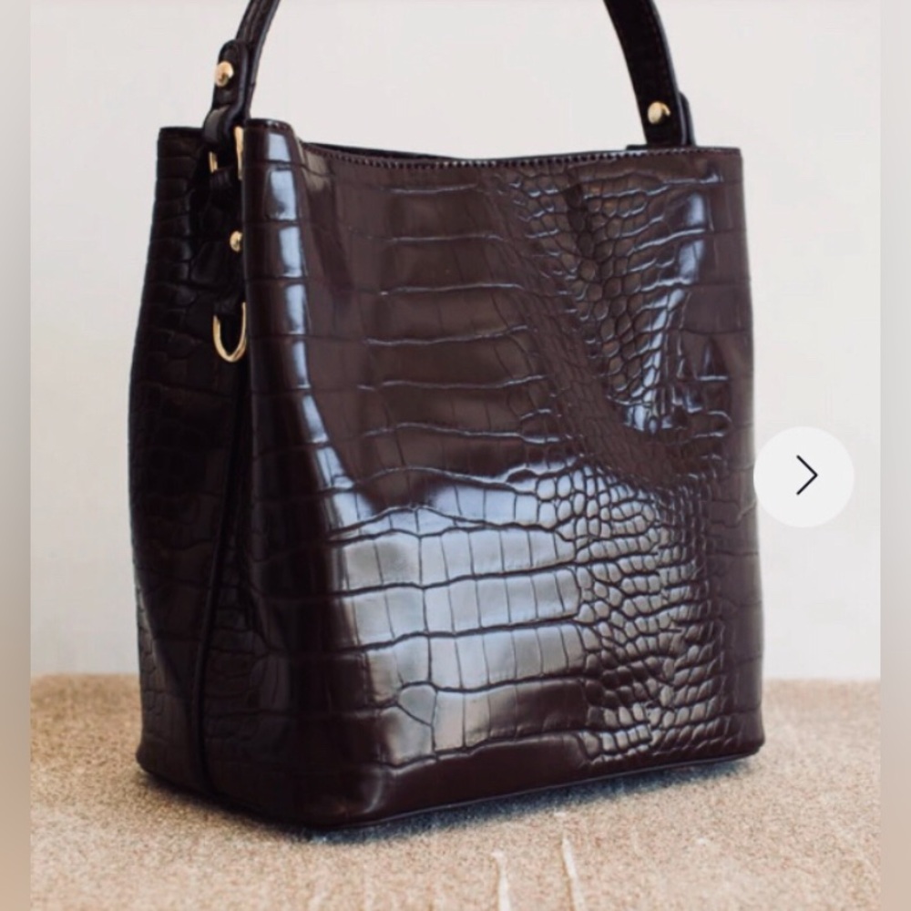 AOTA Elena Bag Bucket Crossbody Style Black Handbag Vegan New NWT NIP